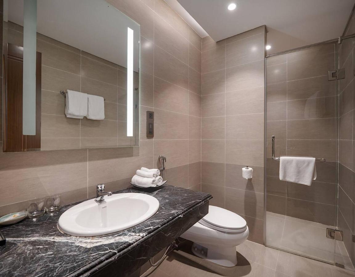 Luxury Apartment - Rooftop Swimming Pool - Beach Front - Hinata Apartment Đà Nẵng Exterior foto