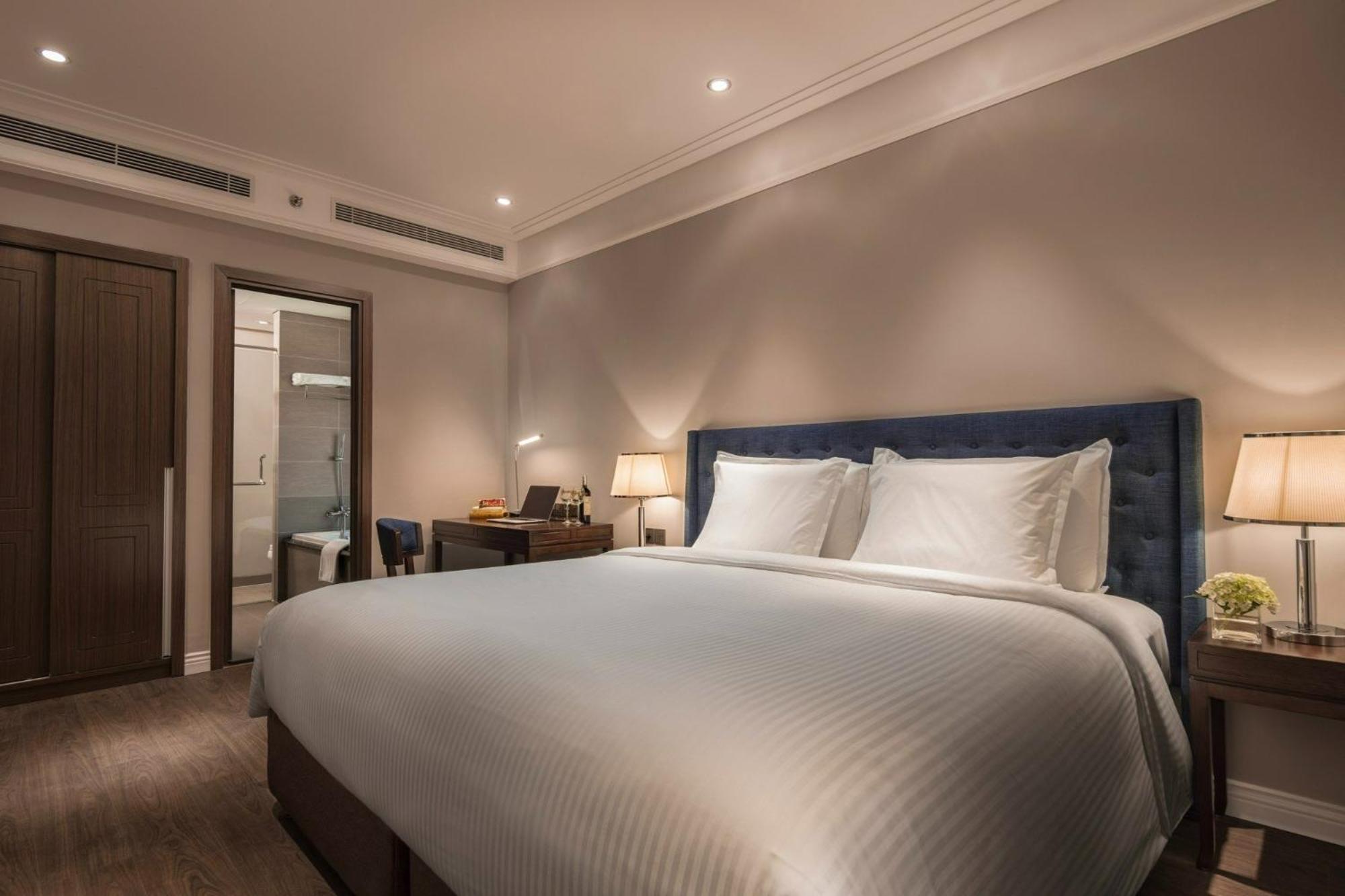 Luxury Apartment - Rooftop Swimming Pool - Beach Front - Hinata Apartment Đà Nẵng Exterior foto
